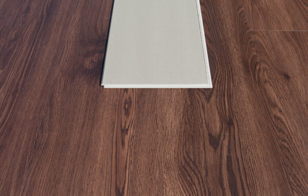 Red Oak Mocha T-Mold