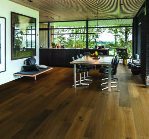 Avenue Mulholland Oak Roomscene