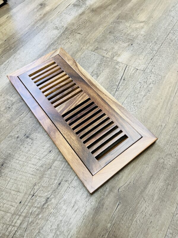 Acacia Flush Mount Vent